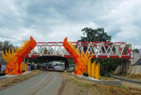 Overpass Merah Putih AGM Diresmikan: Penghubung Vital Tambang, Desain Ekonik