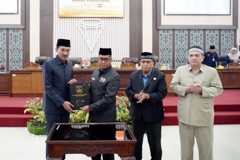Tiga Raperda Strategis Disahkan, RPJMD Jadi Pedoman Pembangunan Kabupaten Banjar