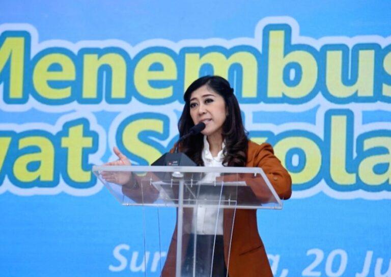 Menkomdigi Ajak Media Kawal Program Sekolah Rakyat