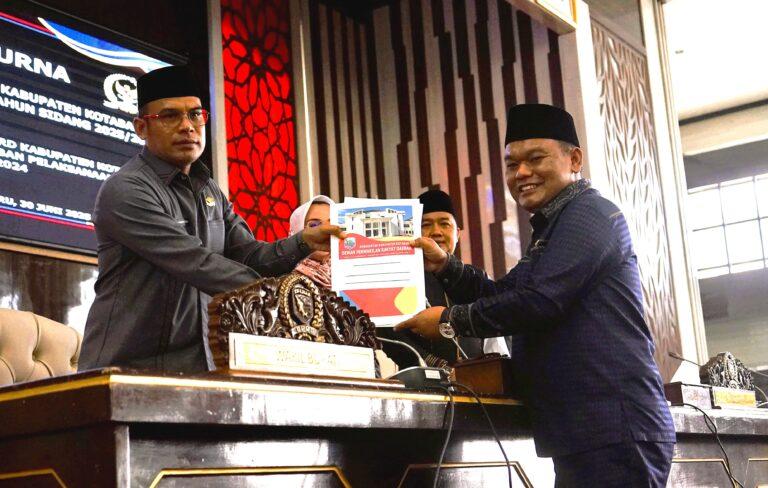 DPRD Kotabaru Setujui Raperda RTRW 2025-2044 dan Pertanggungjawaban APBD 2024